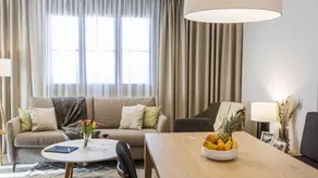 Apartment with sauna & pool - Image 2