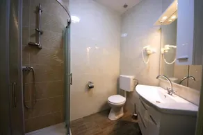 Pleasant private room | Garden view - Image 5