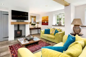 Child-friendly pleasant villa with garden, BBQ & terrace - Image 3