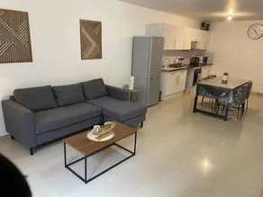 Letting with garden & terrace - Image 2