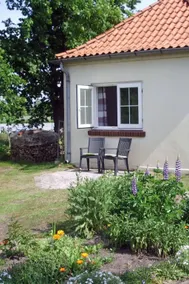 House with garden & terrace - Image 2