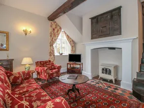 Family-friendly cottage with garden - Image 4