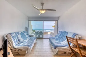 Apartment "Première Ligne Avec Terrasse" with Sea View, Private Terrace & Wi-Fi - Image 3