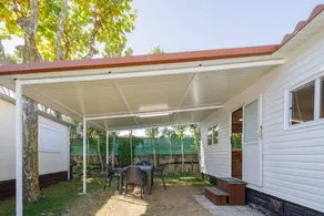 Bungalow 'F' with Private Pool, Private Terrace and Wi-Fi - Image 4
