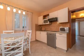 Child-friendly apartment with barbeque, pool & terrace | Pet-friendly - Image 3