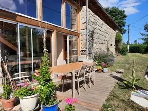 Cottage with terrace, garden & barbeque | Garden view | Dogs allowed - Image 3