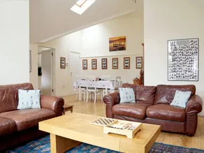 Family-friendly wonderful cottage with barbecue & garden | Pets allowed - Image 2