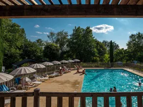 Tent with terrace & pool - Image 3
