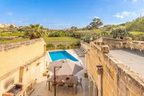 Children-friendly holiday home with private pool, barbeque & garden | Close to St. George's Basilica | Pets are welcome - Image 5