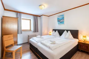 Holiday Home With Balcony - Image 5