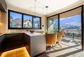 Fantastico appartamento totalmente attrezzato con terrazza | Vista sulla città | Accetta animali domestici - Image 2