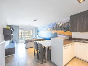 Flat with terrace - Image 4