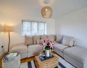 Family-friendly charming cottage with garden & BBQ | Pets allowed - Image 4