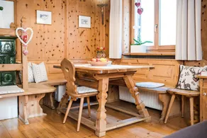 Holiday Apartment 'Draxlhof Latsch' with Mountain View, Private Garden and Wi-Fi - Image 2