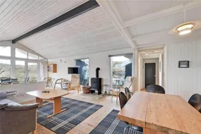 House with terrace, sauna & jacuzzi - Image 3