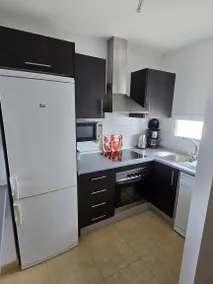 Children-friendly flat with BBQ, pool & terrace | Golf view - Image 2