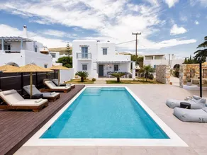 Villa con piscina privada, jardín y terraza - Image 2