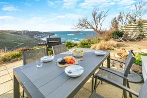 Holiday home with barbeque - Image 2