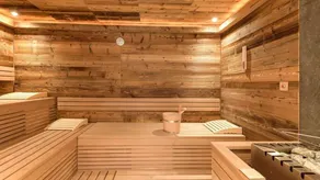 Flat with sauna, garden & terrace - Image 3
