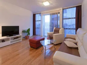 Children-friendly apartment with terrace, barbecue & garden | Sea view - Image 5