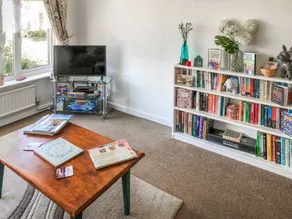 Cottage adapté aux familles avec jardin | À côté de la plage | Avec animaux autorisés - Image 4