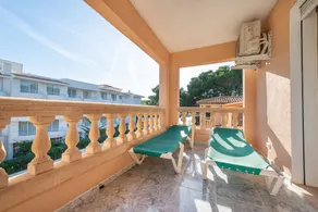 Wohnung mit Terrasse und Garten - Image 5