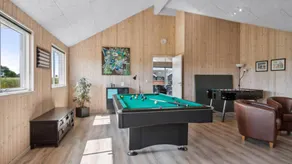 Holiday home with terrace, garden & private pool - Image 4