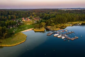 Flat with garden, sauna & pool | Nature view - Image 2