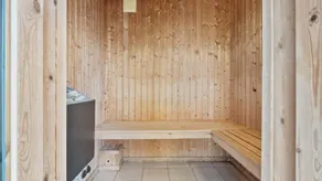 House with pool, terrace & garden - Image 4