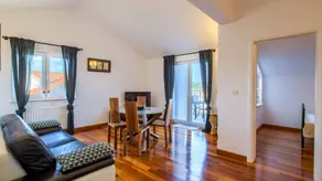 Adorable Apartment in Murter with Hot Tub - Image 3