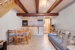 Cottage with terrace, garden & barbecue - Image 3