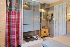 Wunderschönes Privatzimmer mit Garten und Grill | Bergblick - Image 4