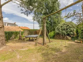 Spacieux cottage avec barbecue et jardin - Image 2