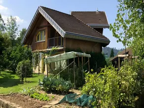 Familienfreundliche Ferienwohnung mit Garten, Terrasse und Pool | Gartenblick | Ideal für Homeoffice - Image 2