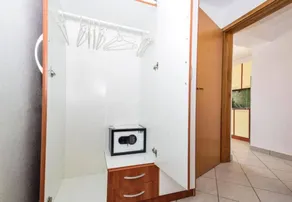 Apartment with barbecue & terrace - Image 3