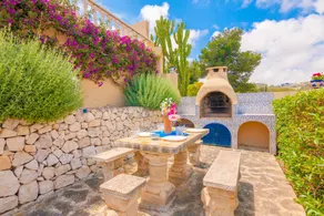Voll ausgestattete Villa mit Terrasse, privatem Pool und Grill - Image 4