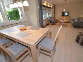 Apartment with 2 Bedrooms, Sleeps up to 4 Guests - Image 2