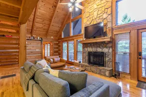 Cabin with hot tub & barbeque | Mountain view - Image 4