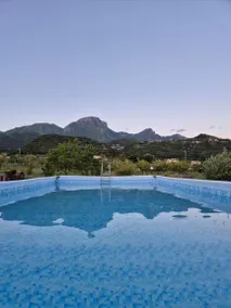 Flat with pool, garden & barbecue | Mountain view - Image 2