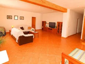 Holiday apartment with garden & BBQ - Image 5