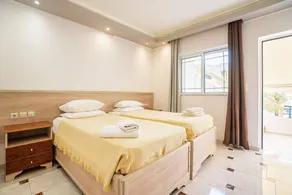 Lovely house with terrace | Mountain view | Close to the beach - Image 5