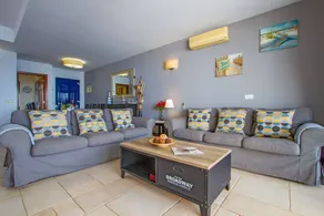 Casa Cortijo Cinco - Great 3 bedroom villa - Short walk to marina - Image 5