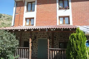 Casa Rural 'Las Tejeruelas' with Mountain Views, Private Pool and Wi-Fi - Image 2