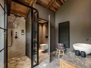 Family-friendly chalet with pool, garden & BBQ | Panoramic view | Perfect for remote work | Pet-friendly - Image 2