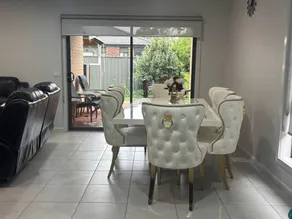 Fully equipped house with garden - Image 5