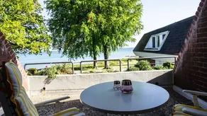 Apartment | Sea view | Beach nearby - Image 3