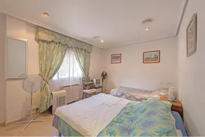 Holiday apartment with barbecue, garden & private pool - Image 5