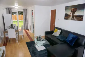 Casa vacacional ideal para familias con jardín - Image 3