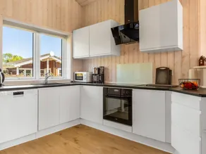 Holiday home with barbeque, garden & sauna - Image 3