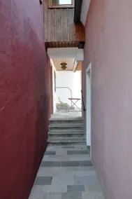 Child-friendly beautiful apartment - Image 4